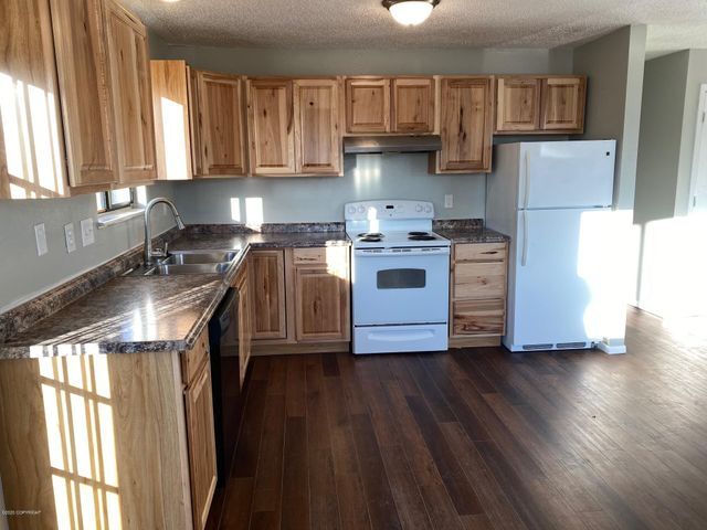 Building Photo - 3433 Tarwater Ave