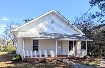 Building Photo - 324 Toomer Loop Rd