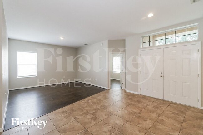 Building Photo - 6127 Evansbrook Dr
