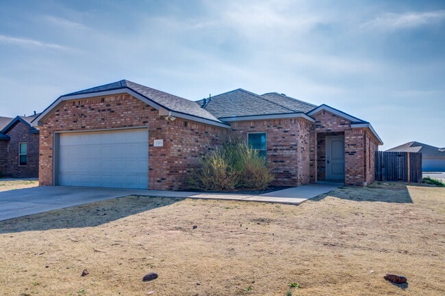 Building Photo - Bright & Spacious 4-Bed Home in Wolfforth