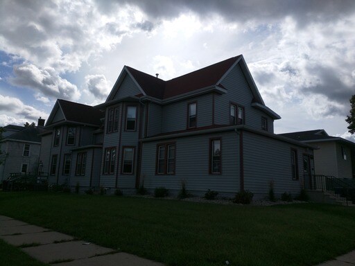 Primary Photo - 1430 Vine St