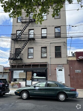 Building Photo - 166 15th St