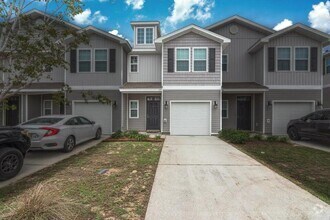 Building Photo - 173 Iron Horse Dr W