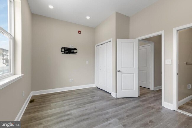 Foto del edificio - 2331 N 33rd St