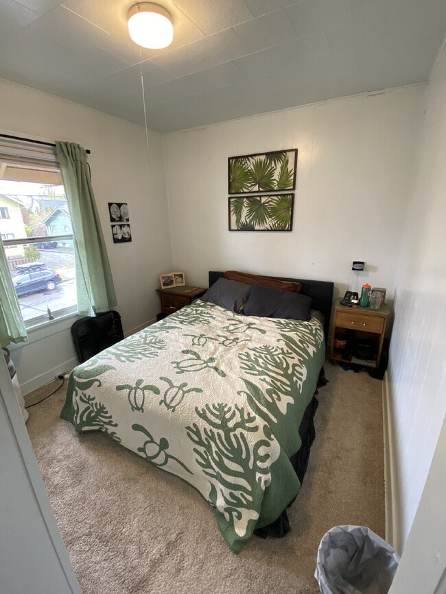 Building Photo - Walk to Downtown & Waterfront from Lettered Streets | 1BR Gem for $1,400/mo