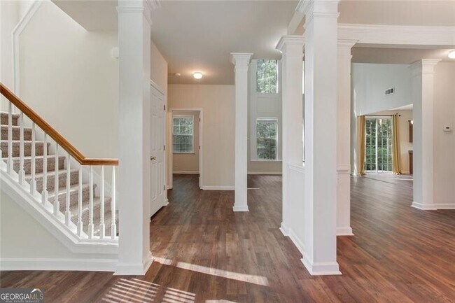 Foto del edificio - 1055 Preserve Ln