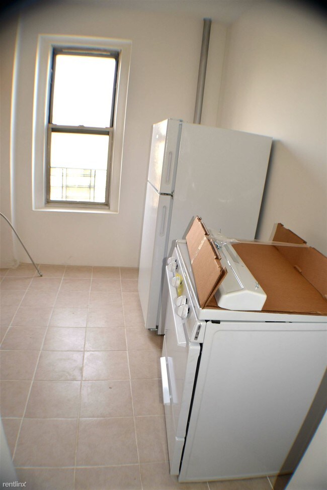 Foto del edificio - 3032 33rd St