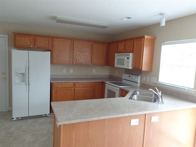 Foto del edificio - 4244 Barley St SW