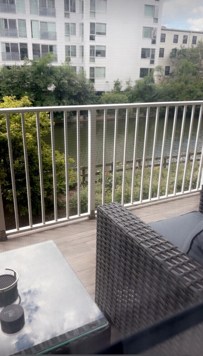 Foto del edificio - 2 Leverington Ave
