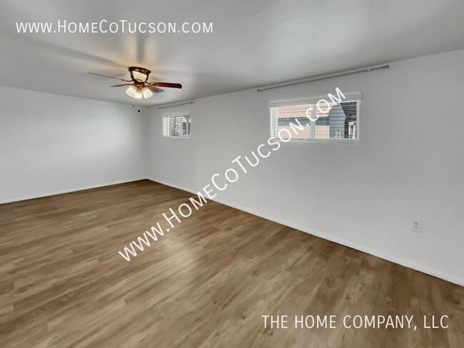 Building Photo - 2802 W Bilby Rd