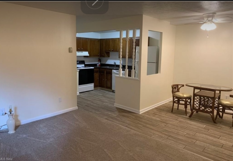 Foto principal - 16101 Maple Park Dr