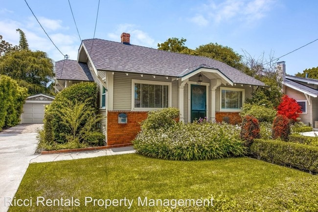 Building Photo - 3 br, 2 bath House - 262 North Cambridge A