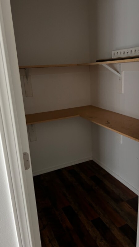 Building Photo - 2721 W Marina Dr