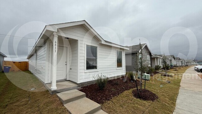 Building Photo - 6811 Coulter Dr