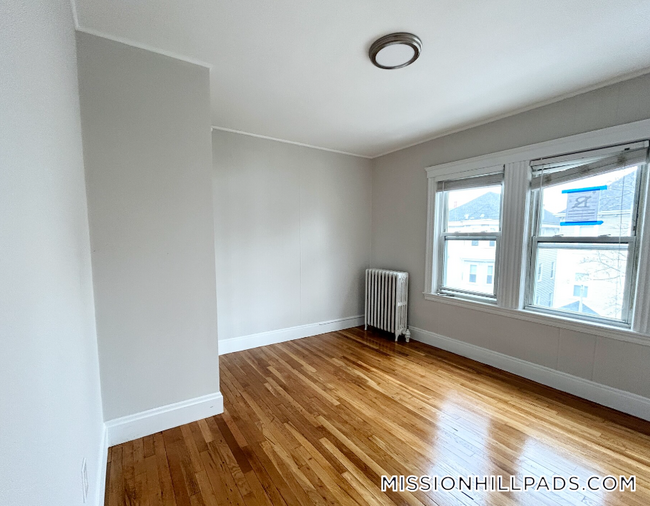Foto del edificio - 120 Hillside St