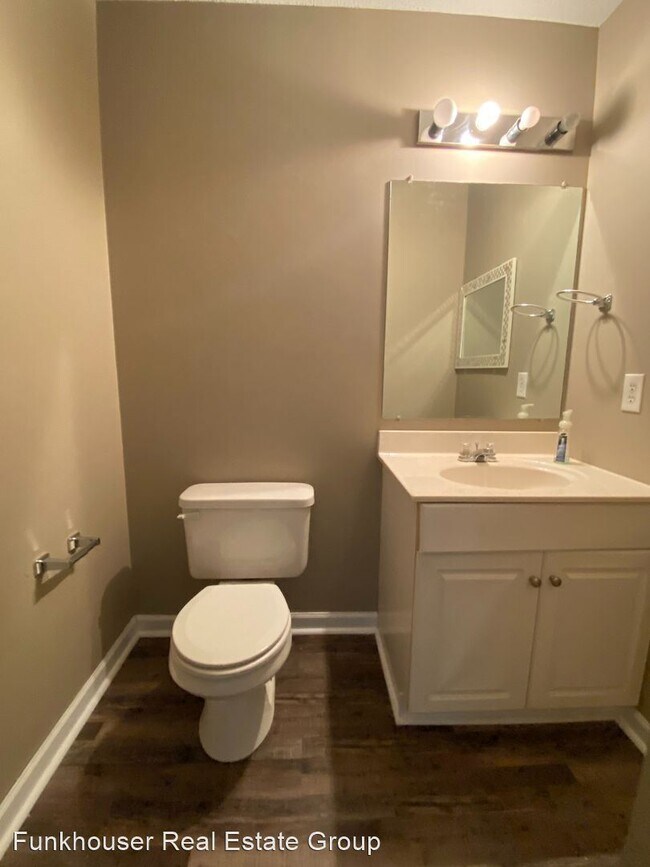 Building Photo - 2419 Avalon Woods