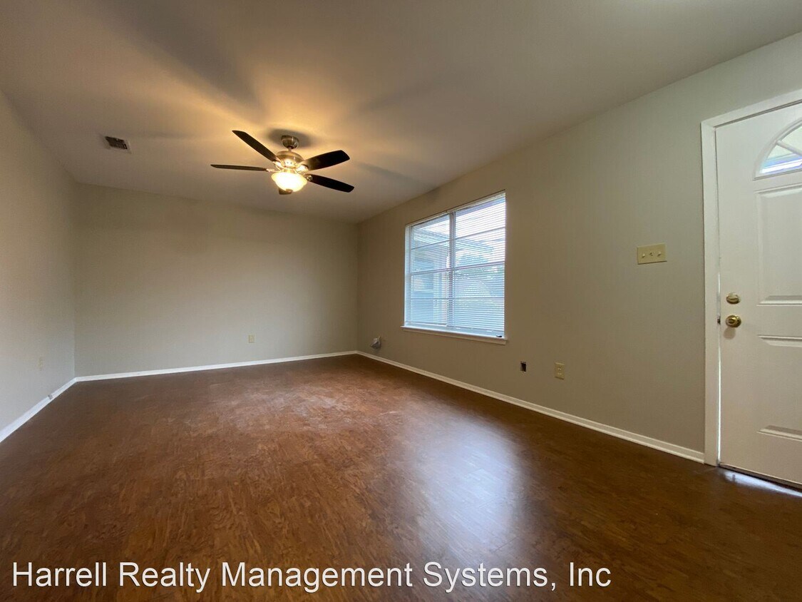 Primary Photo - 2 br, 1 bath House - 7304 Sanger Avenue Un...