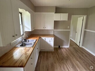 Building Photo - 5445 Crepe Myrtle Ct