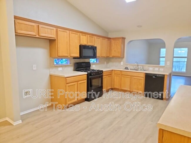 Building Photo - 932 Monadale Trail