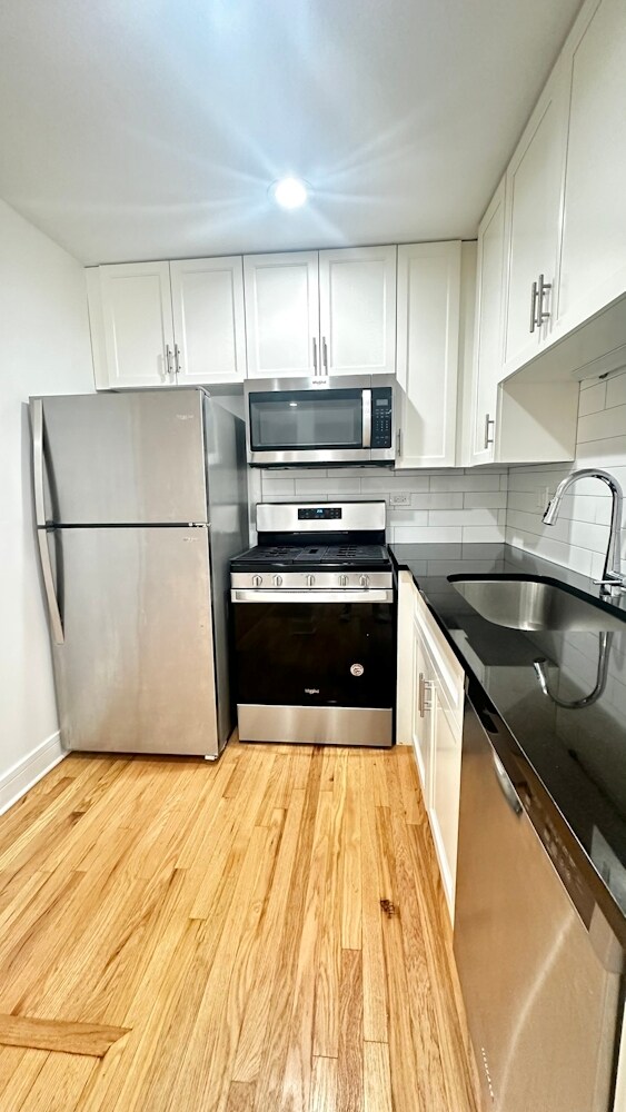 Foto del edificio - 6954 N Sheridan Rd