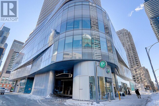 Building Photo - 11-2111 Wellesley St W