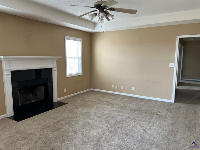 Building Photo - 105 Sark Dr