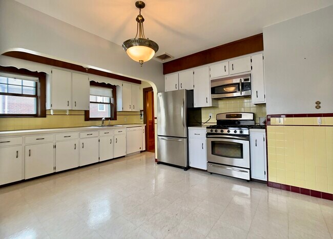 Foto del edificio - 54 Orient Ave