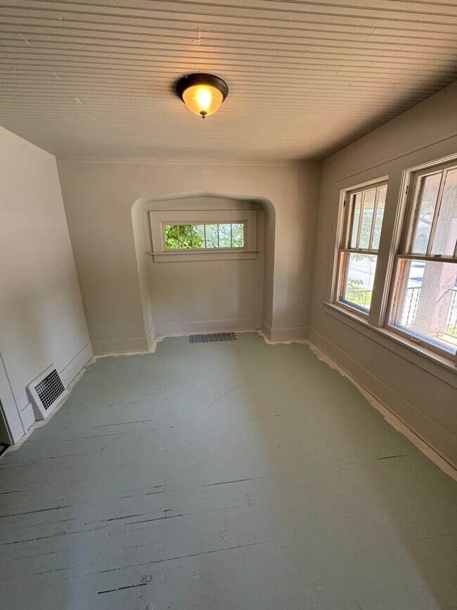 4434 Lafayette St, Fort Wayne, IN 46806 House Rental in Fort Wayne