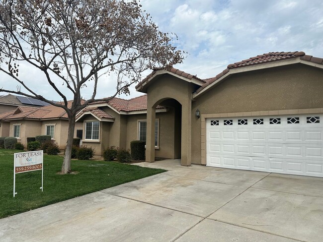 Foto del edificio - Perect Sanger Home near Reagan Elementary ...