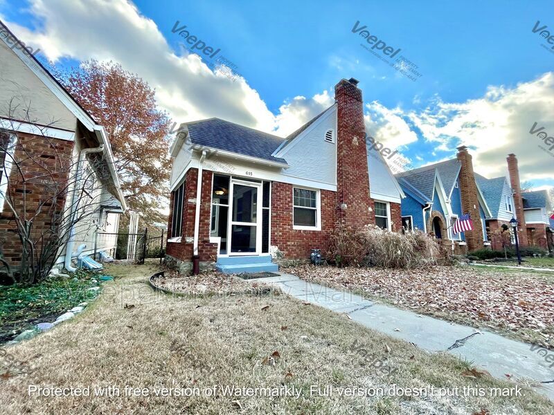 Primary Photo - 615 E 62nd St