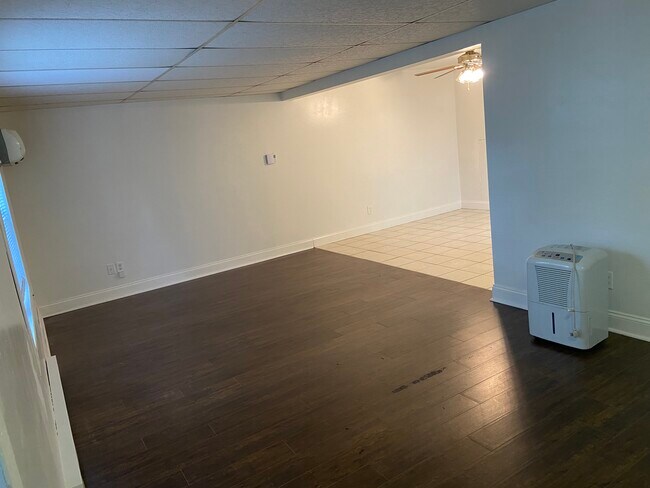 Living room - 2710 S 2nd St