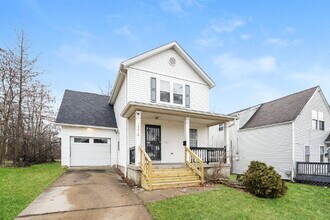 Building Photo - 12210 Oakland Ave