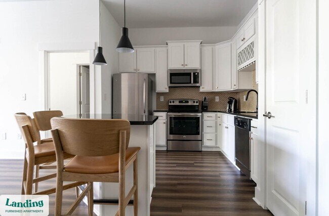 Foto del edificio - 2101 Lakeside Lofts Cir