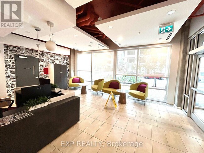 Building Photo - 105 Champagne Ave S