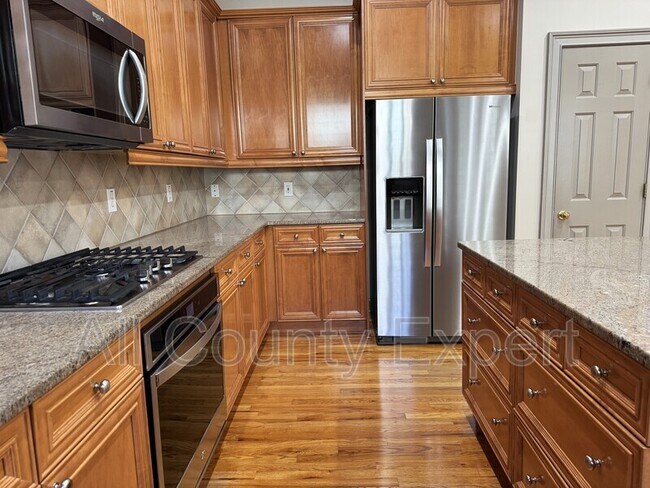 Foto del edificio - 3006 Riverstone Tr