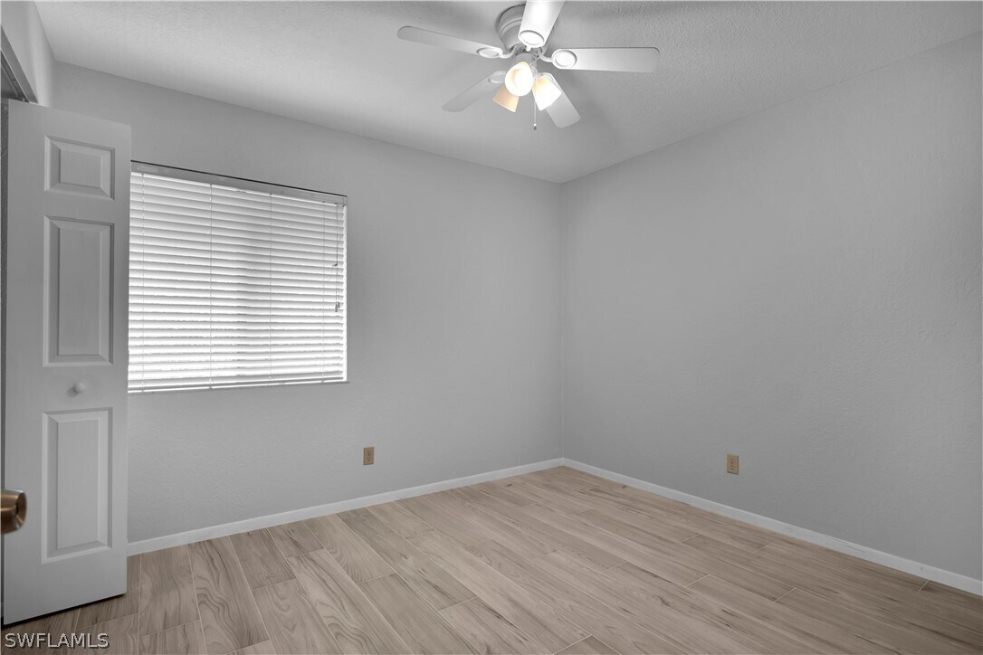 Foto del edificio - 4621 Bayshore Dr