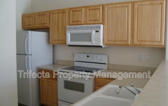 Foto del edificio - 2426 Parkfront Dr