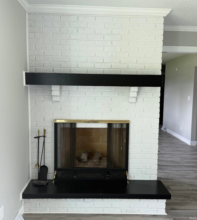 Building Photo - 4800 IN-37