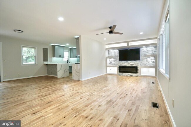 Foto del edificio - 3725 Dalebrook Dr
