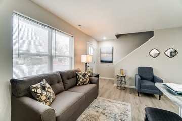 Building Photo - Longfellow Townhomes
