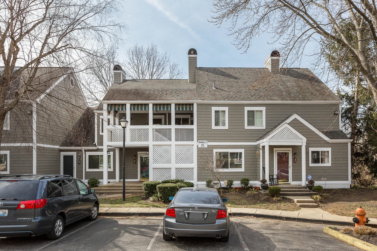 49 Lake Ave Unit 49, Louisville, KY 40206 Condo for Rent in Louisville, KY