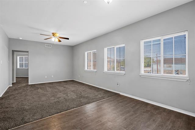 Foto del edificio - 609 Meadow View Ct