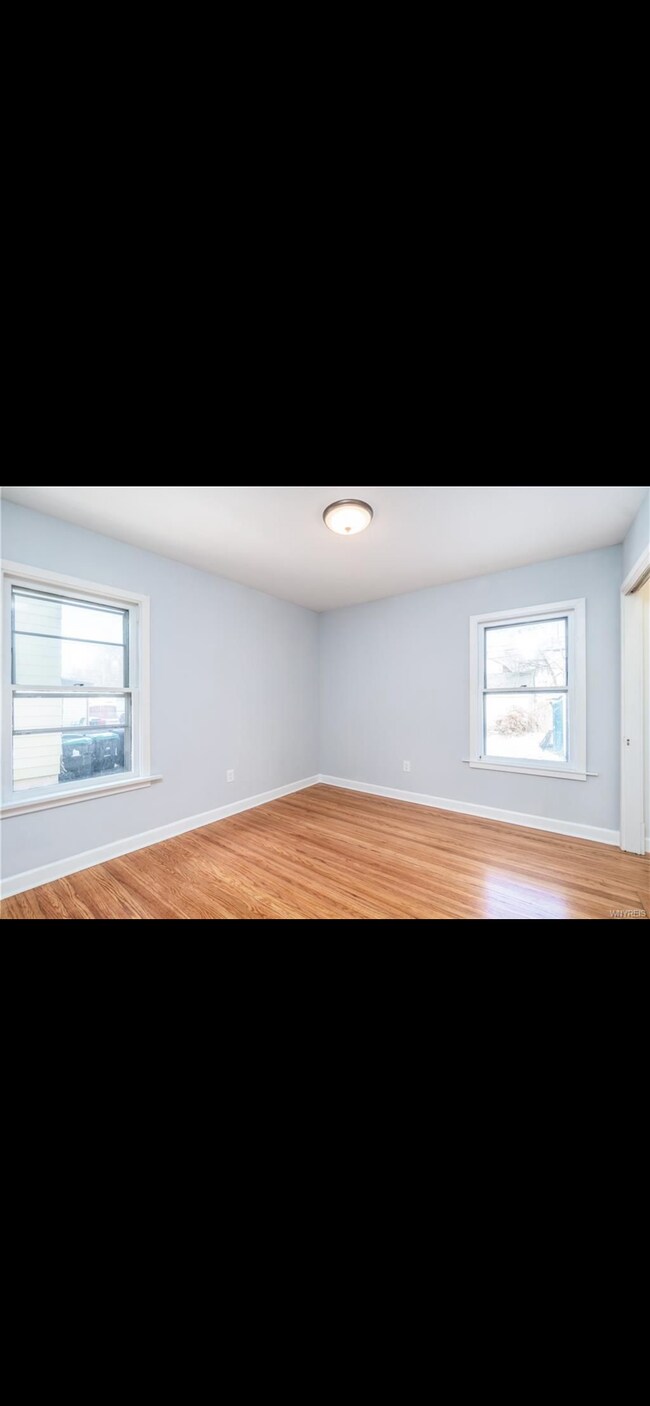 Building Photo - 316 Nassau Ave