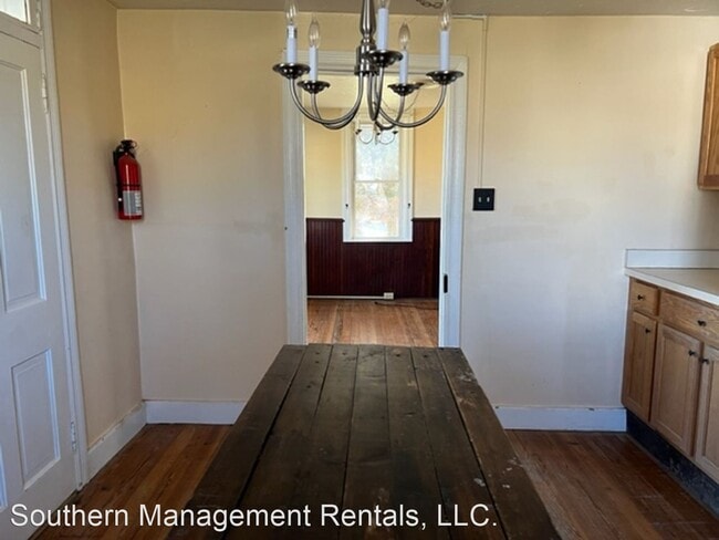 Building Photo - 4 br, 1 bath House - 5051 Tannery Rd