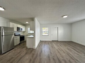 Building Photo - 3616 NE 11th Ave