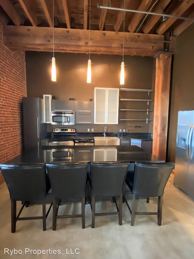 Building Photo - 1 br, 1 bath House - 1004 Spruce St #509