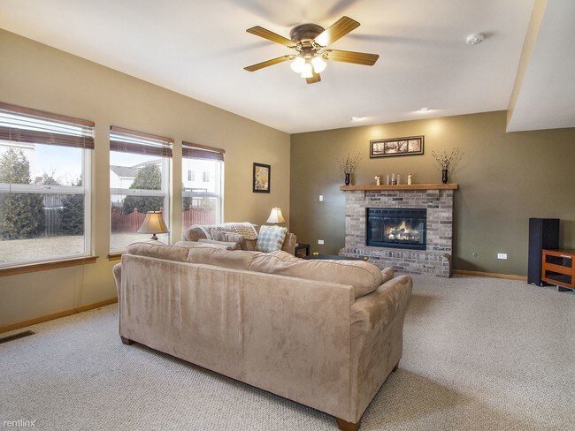Building Photo - 3 br, 2 bath House - 2921 Twin Falls Dr