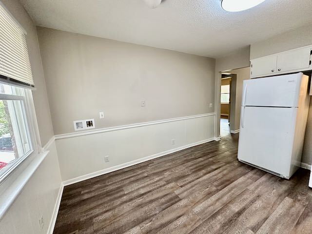 Kitchen eat in space - Mana Lane Apartments