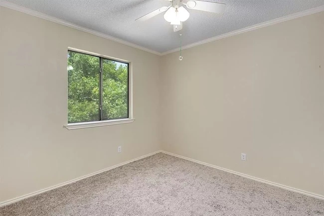 Foto del edificio - 4052 Pepperwood Dr