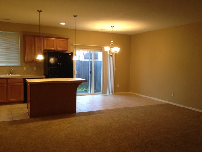 Building Photo - 58964 Greenbrier Loop